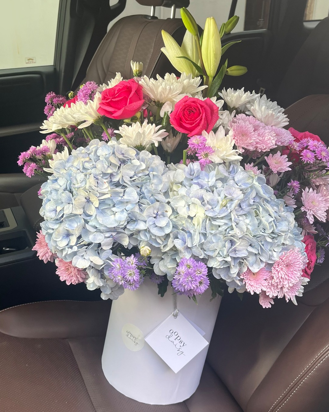 Our signature flower buckets are one of a kind 🌸✨
Made to fill your home with fresh, joyful blooms  beautifully arranged, just for you.
Order yours now and let your space bloom! 💐💗

#OopsydaisyFlowers #SignatureBuckets #FreshBlooms #ColomboFlorist #HomeInBloom #FlowerDelivery #BloomWithOopsydaisy #FloralMagic #FreshFlowerLove #OrderNow