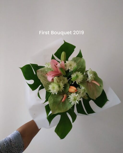 Since everyone’s reliving the 2016 era, here’s our throwback — from where it all began.
Started in 2019, in a humble home kitchen.
One bouquet made for a friend.
Our very first outdoor event.
Opening the doors to our own flower studio.
And almost 5,000+ bouquets created along the way.

What began as a small dream has bloomed into something beyond what we imagined.
Thank you for growing with us, every step of the way. 🤍🌷

#OopsydaisyFlowers #ThrowbackEra #FromHumbleBeginnings #FloralJourney #StartedIn2019 #SmallBusinessStory #BloomedWithLove #SriLankaFlorist #5000Bouquets #DreamToReality #GrowingTogether
