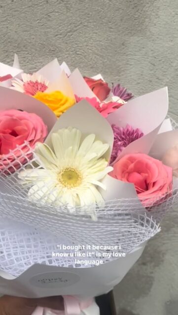 Love language I adore
#pintrest #fyp #flowers