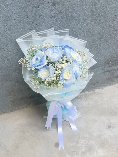 Introducing our blush blue bouquet ideal for baby showers and for all the boys.
#flowerstagram #flowers