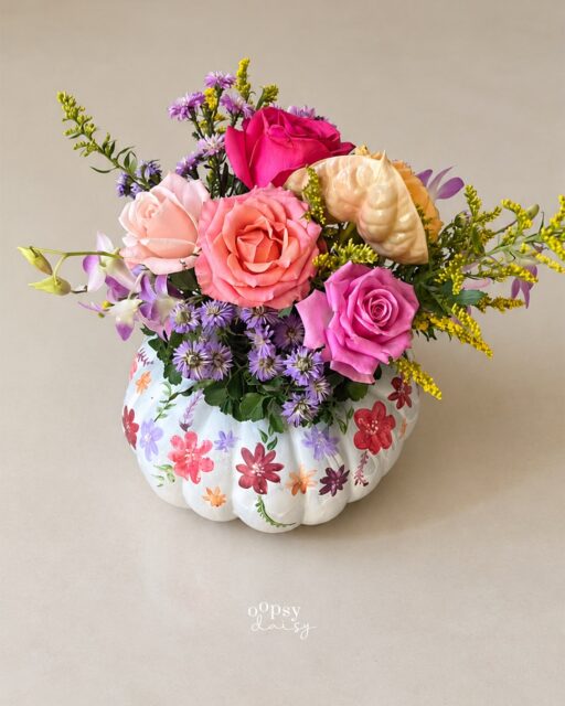 🍂 Make October a little more floral!🌸
Bring the beauty of the season to your table with our custom floral centrepieces. Perfect for your fall-inspired table, a beautiful Mehendi celebration, or simply because your home deserves a little floral magic. 💐✨
Whatever the occasion, or no occasion at all, let’s make it bloom!
💌 DM us or place your order via WhatsApp.
#OopsydaisyLK #OctoberBlooms #FloralCentrepieces #TableStyling #MehendiDecor FlowersForYourHome ColomboFlorist JustBecauseFlowers